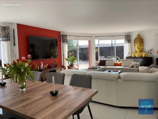 Maison 7 pièces 197 m² 
