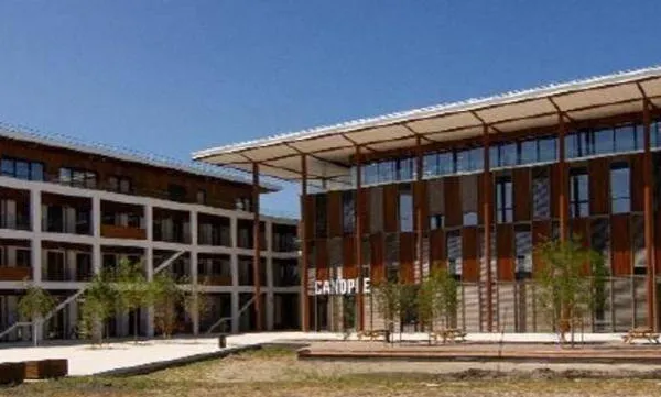 Bureaux 1610 m² 