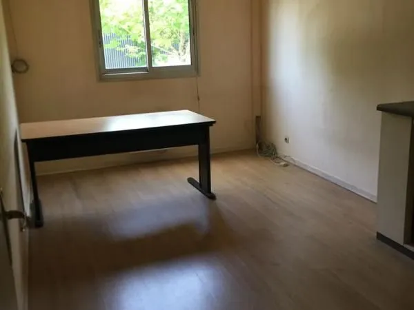 Local 216 m² 