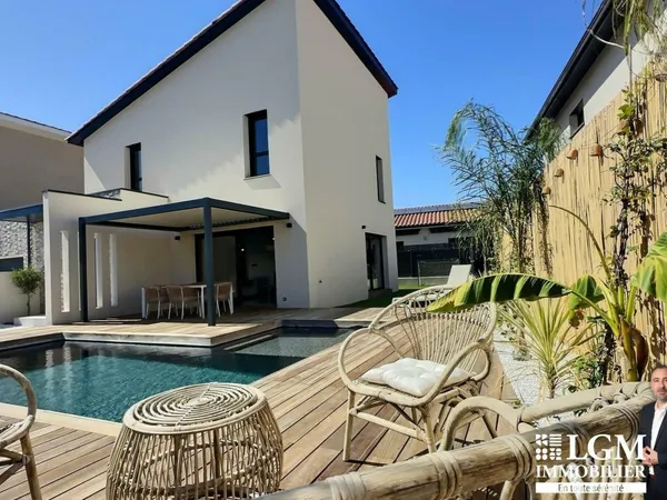 Villa de 130 m2 sur 350 m2 de terrain 