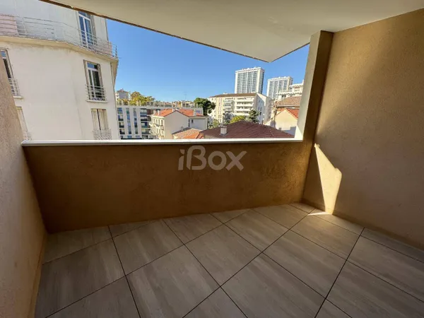Appartement 3 pièces 64 m² 