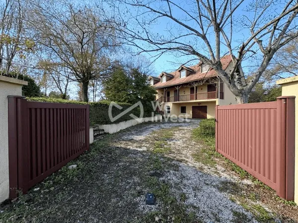 MAISON 230m² 