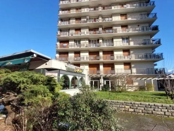 Appartement de 104m2 à louer sur Grenoble 