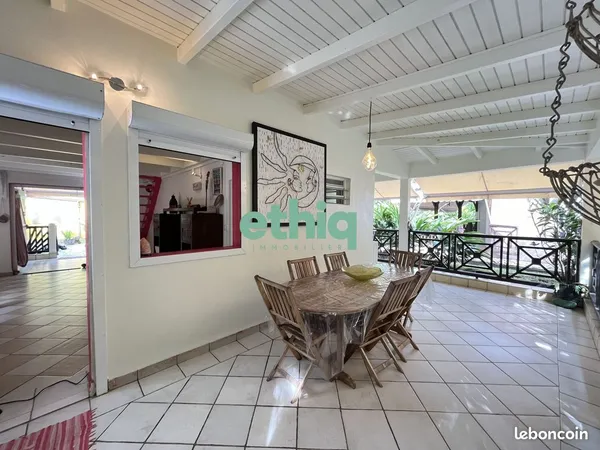 Maison 1 pièce 152 m² 