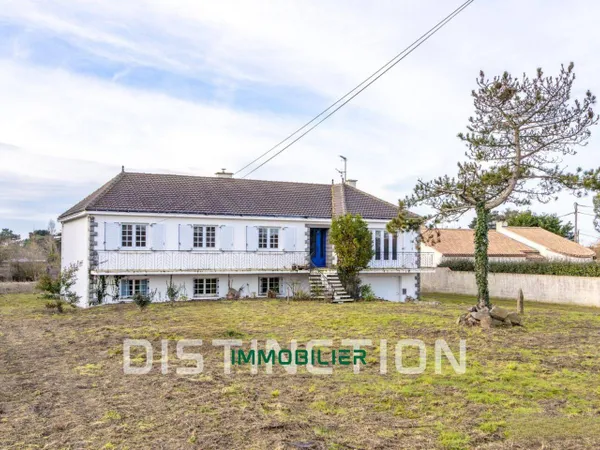 Maison 9 pièces 222 m² 