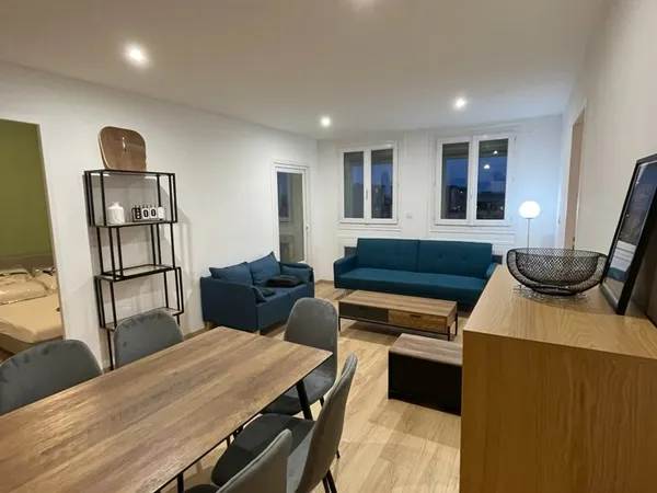 1 chambre disponible dans une colocation conviviale - 5 min du Métro Mermoz 