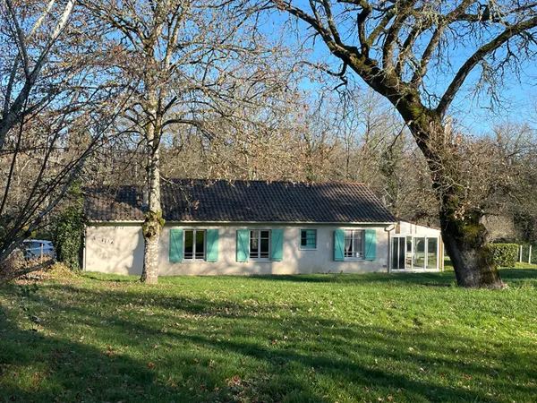 À vendre maison de plain pied sur la commune de Coulounieix Chamiers 24660 