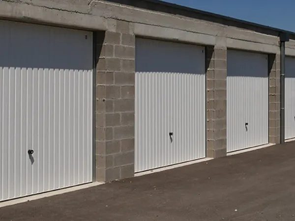 À vendre Box fermé dans une résidence sécurisée à deux pas 