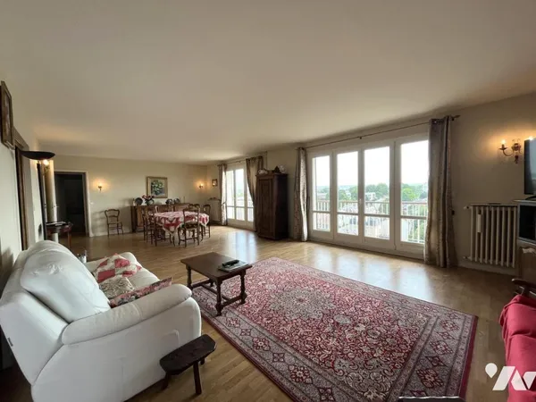 Appartement 6 pièces 152 m² 