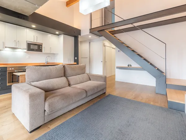 À Louer : T3 en Duplex avec Parking et Cave 