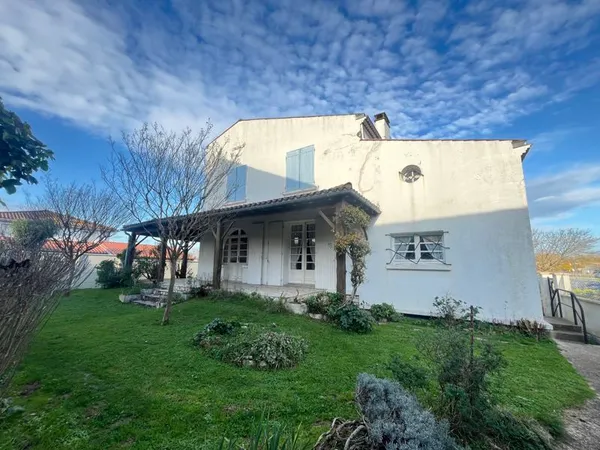 Maison charentaise 5 pièces 135 m² 