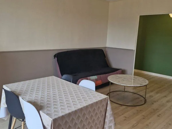 Appartement 4 pièces 80 m² 