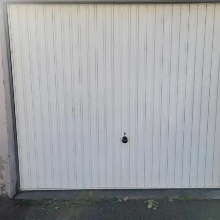 Garage/box 11 m² Ecole Valentin 