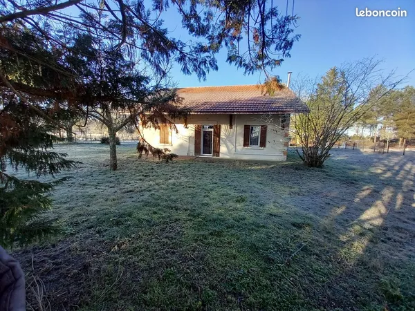 Maison landaise 132 m² habitable — terrain lumineux et cloturé env. 2 300 m² + grange 100 m² 