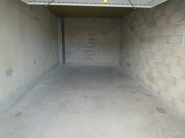 LOCATION - GARAGE - 16m2 - GRUISSAN - RIVE GAUCHE 