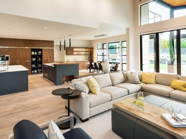 VILLA D'EXCEPTION - 183 m² AVEC JARDIN DE 200 m² ET TERRASSE DE 50 m² 
