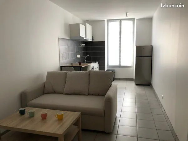 T2 meublé rénové et mobilier neuf DPE C 