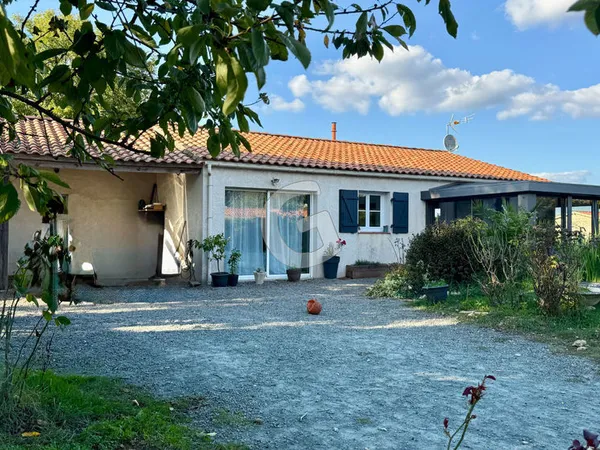 MAISON 4 PIECES- 123M²- À VENDRE- LA JONCHERE 