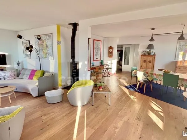 Appartement 8 pièces 159 m² 