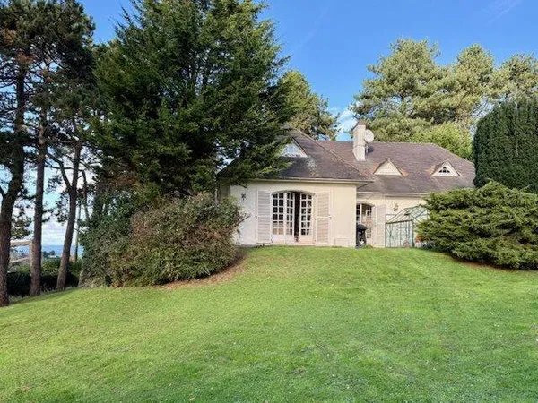 Maison 7 pièces 182 m² 