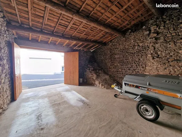 Grange 1 pièce 30 m² 