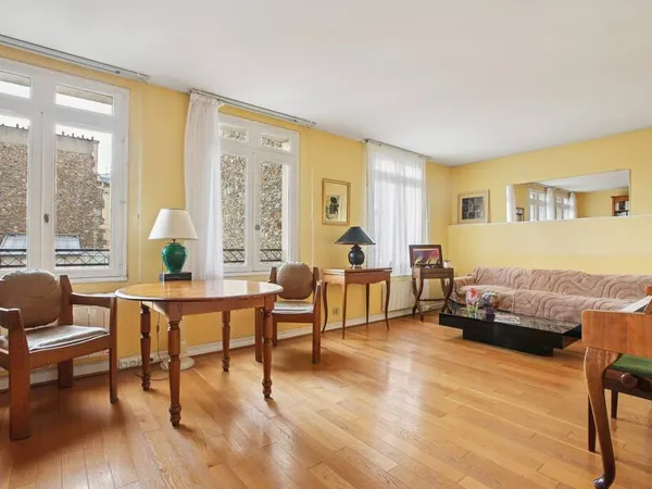Appartement 3 pièces 82 m² 