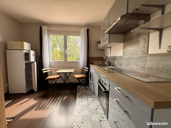 Studio 1 pièce 22 m² 