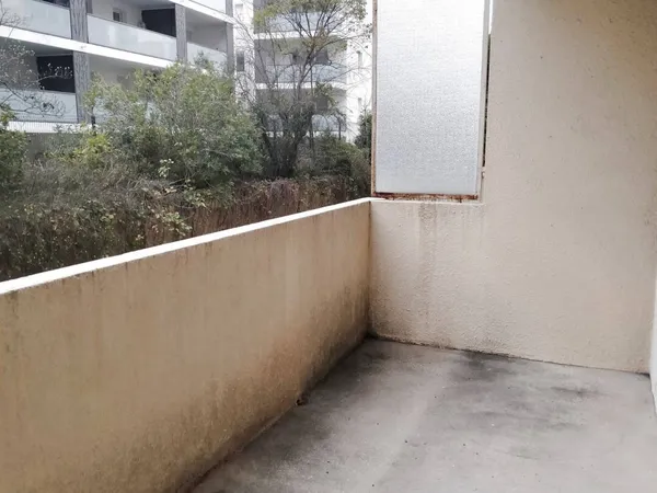 Studio 1 pièce 17 m² 