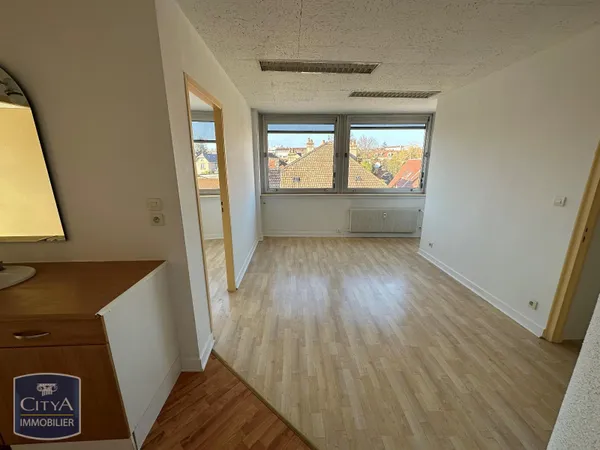 Local professionnel 108 m² 