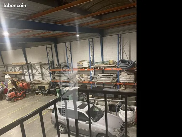 Local industriel 1 188 m² 