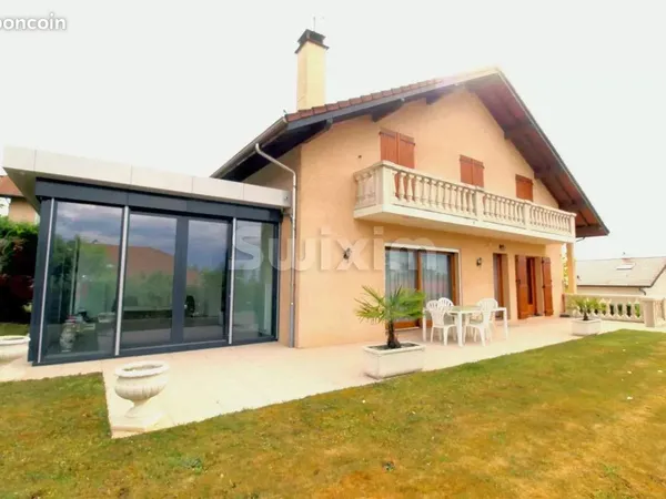 Maison 7 pièces 147 m² 
