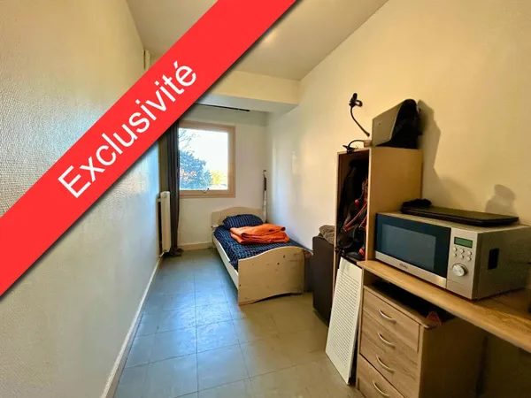 Studio 1 pièce 14 m² 