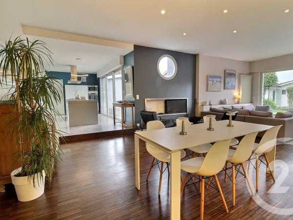 Maison 5 pièces 155 m² 