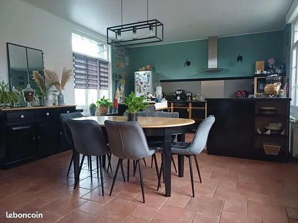 Ferme 8 pièces 230 m² 