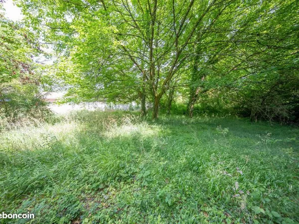 Terrain 1 440 m² Le Pian Medoc 
