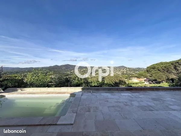Villa 4 pièces 135 m² 
