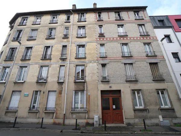 Beau F2 à deux pas de la gare 