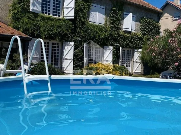 Maison 4 pièces 174 m² 