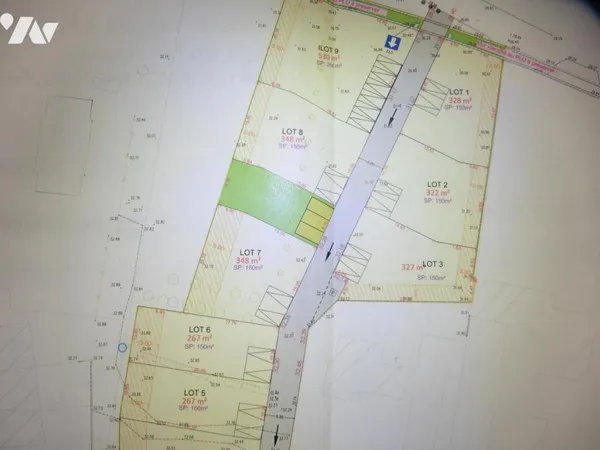 Terrain 348 m² 