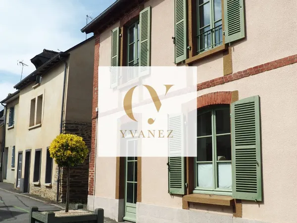 Maison de ville de 75 m2 avec 2 chambres, bureau et garage 