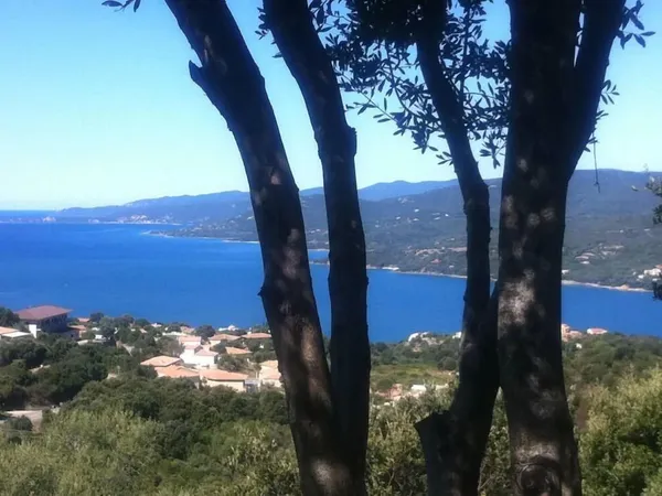 Villa, Corse du Sud, magnifique vue mer et montagnes. 