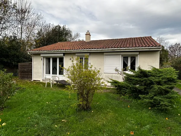 Maison à Saint-Sauveur-D'Aunis 85 m² 