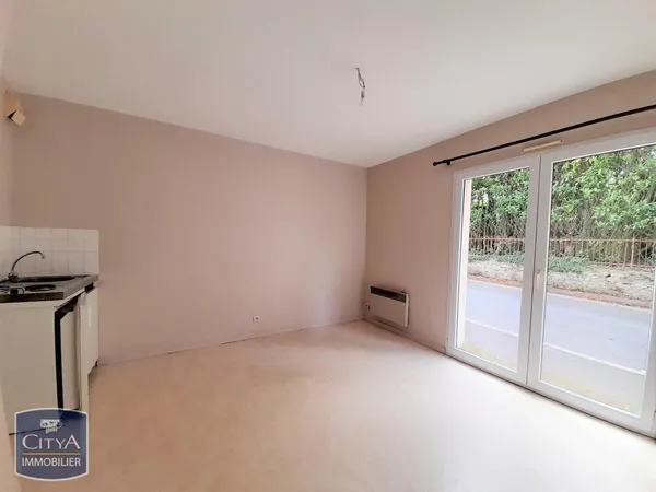 Studio 1 pièce 20 m² 