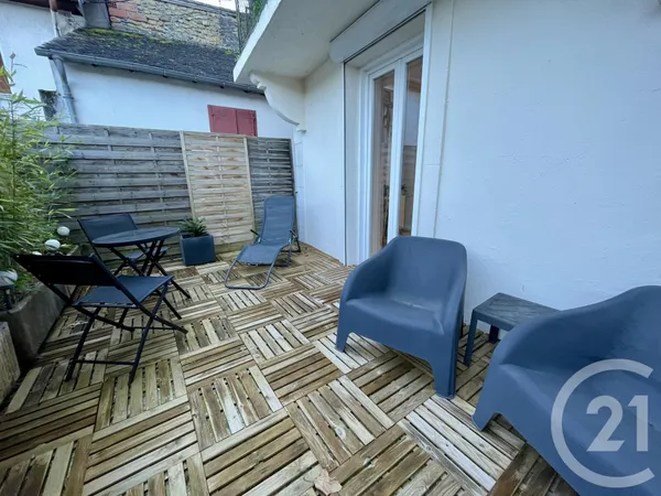 Maison 9 pièces 389 m² 