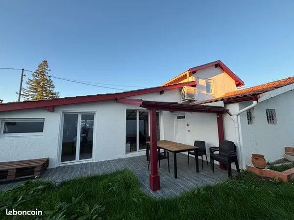 Maison individuelle 100 m² - 4 pièces - jardin et garage 