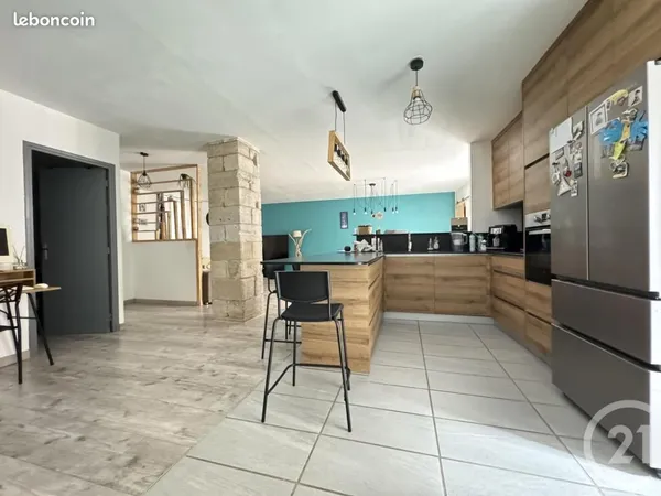 Appartement 4 pièces 140 m² 