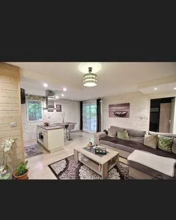 T3 de 54m2 avec terrasse .cuisine ouverte avec ilot.sans frais d agence . Aucamville 