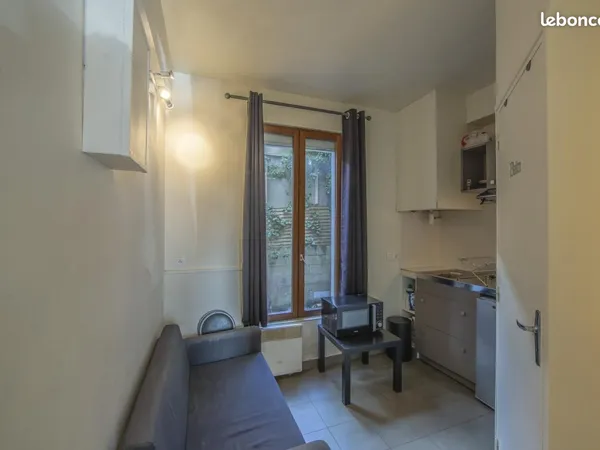 Appartement 1 pièce 18 m² 