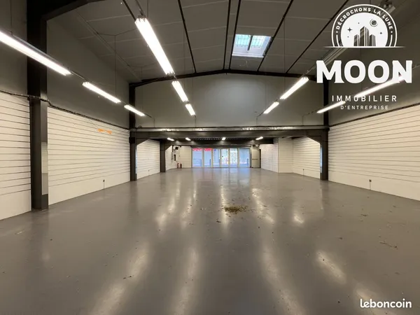 Local 310 m² Le Sequestre 