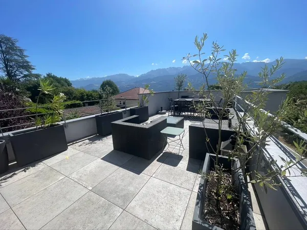 Vends maison entièrement rénovée - 130m² 